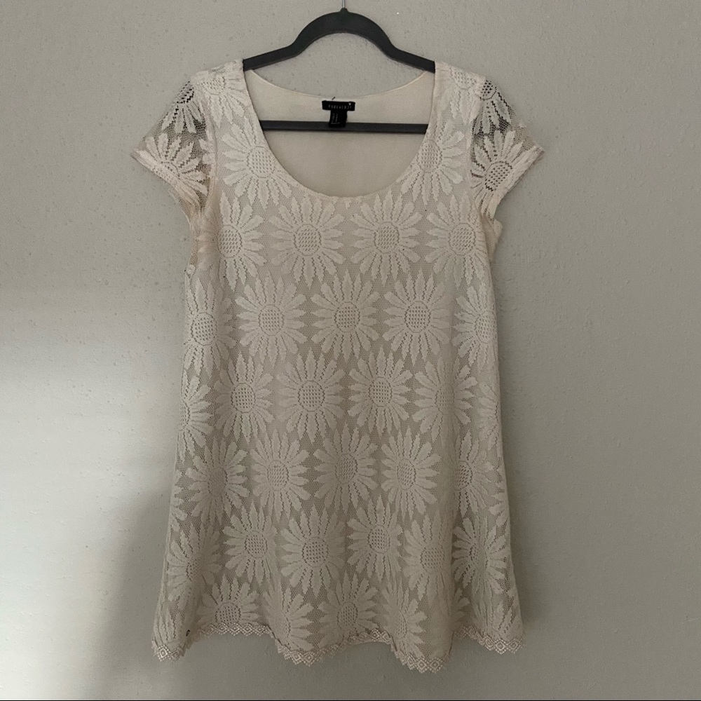 Forever 21 White Shortsleeve Dress - Picture 1 of 3